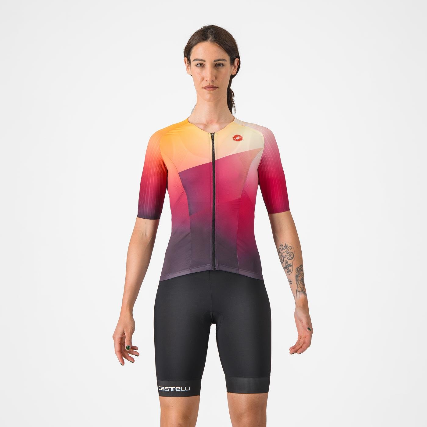 TRI W SHORT TRI W SHORT