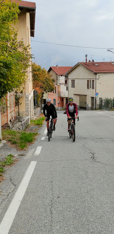 riding-gravel-3-desktop.jpg