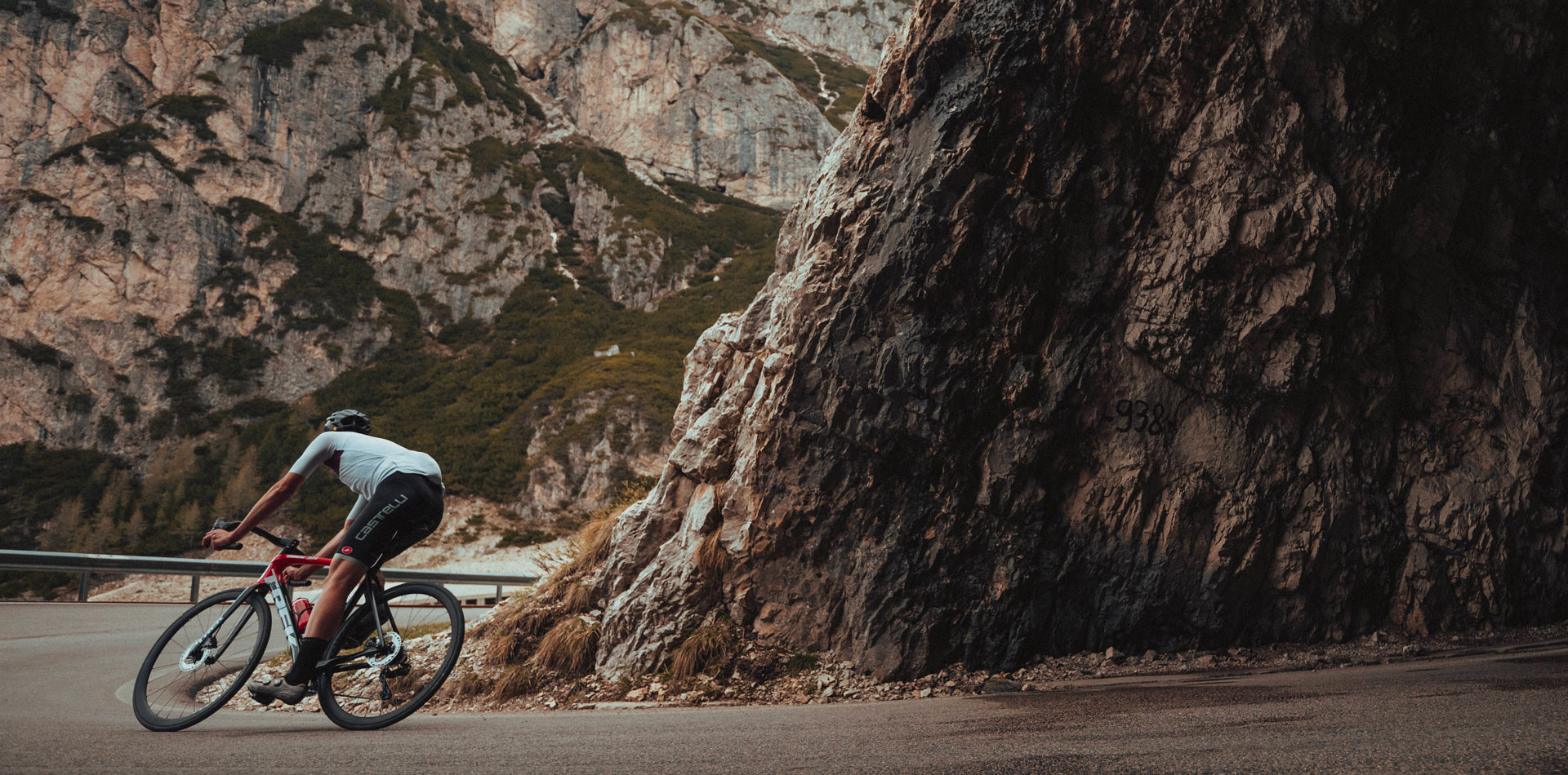 road-or-gravel-bib-cover-desktop.jpg